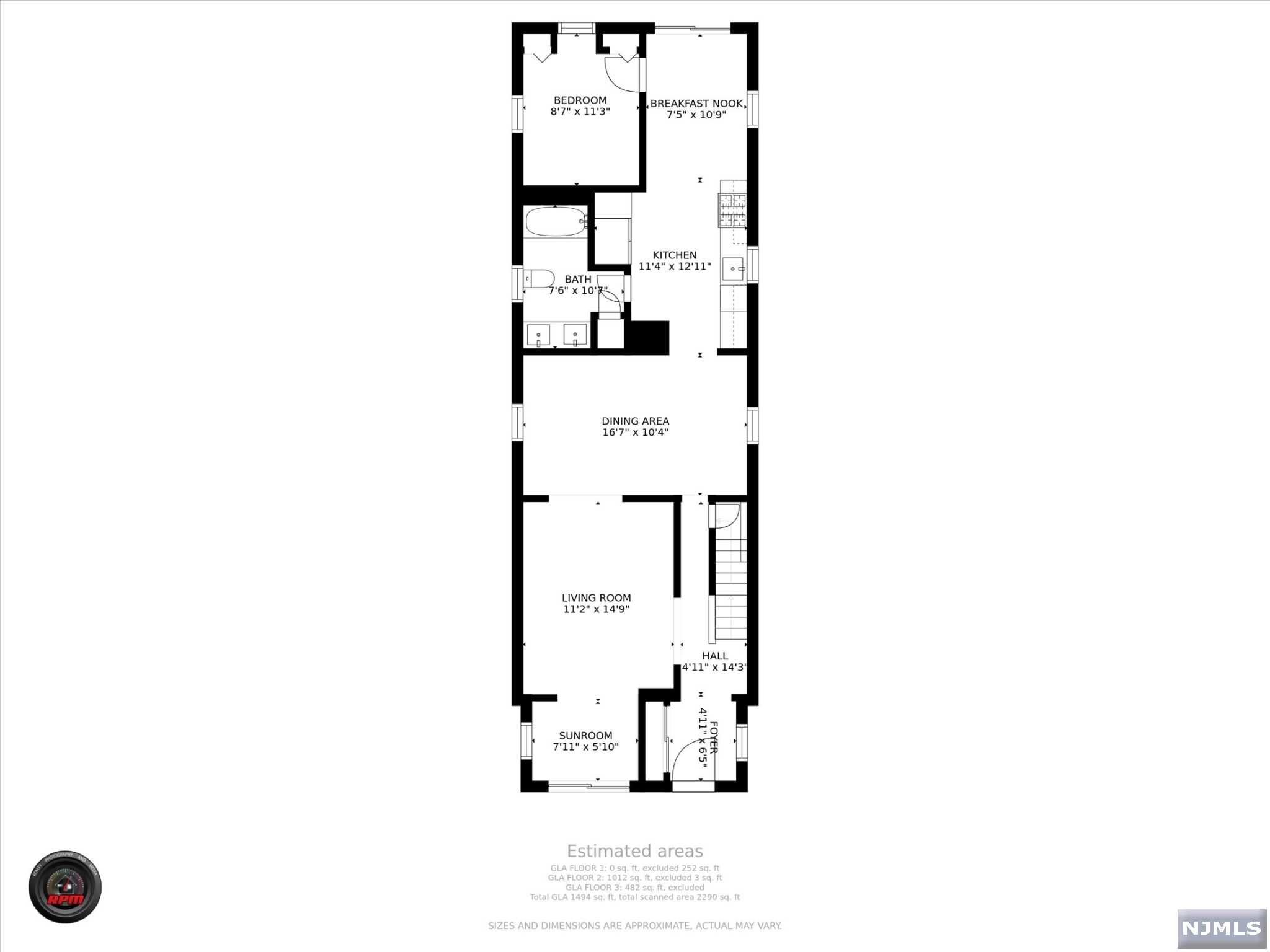 Main image without alt text