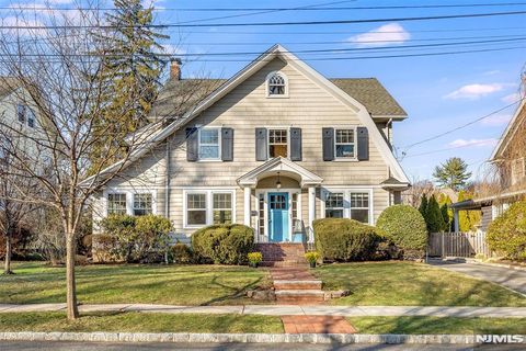 17 Mendl Terrace Montclair NJ 07042