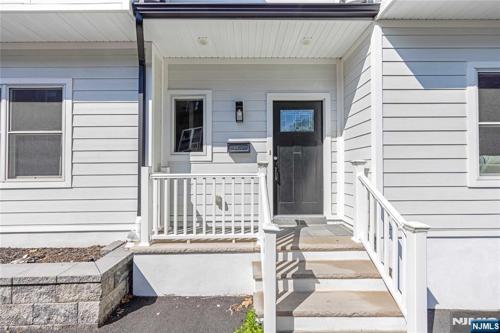 203 Queen Anne Road