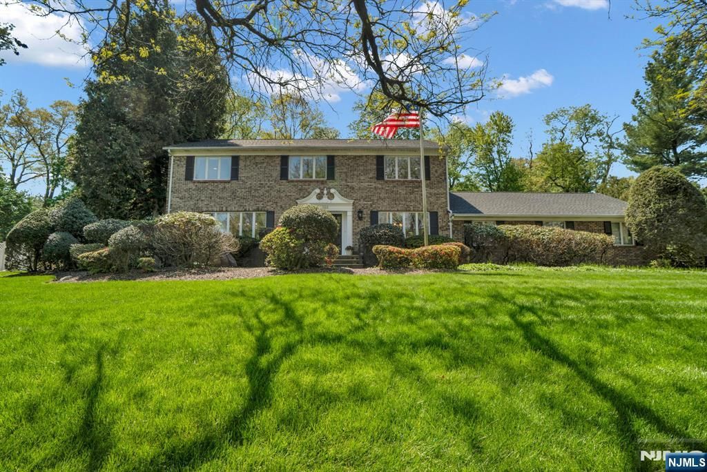 Photo of 309 Windham Court, Wyckoff, NJ 07481 (MLS # 26016246)