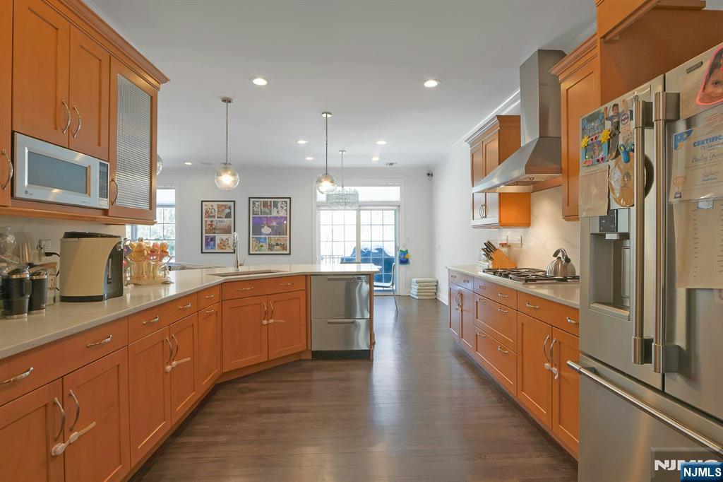 51 Lexington Court 51