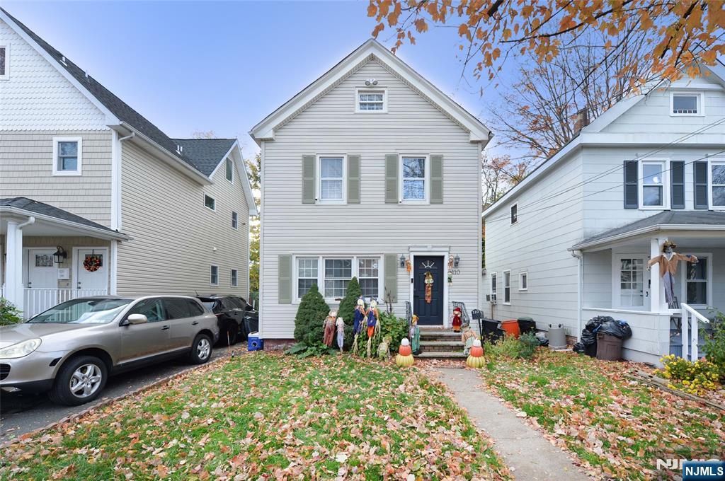 Photo of 110 3rd Avenue, Hawthorne, NJ 07506 (MLS # 25038491)