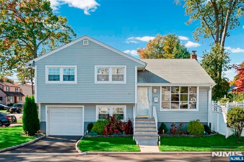 Photo of 34 Queen Street, Bergenfield, NJ 07621 (MLS # 26040152)