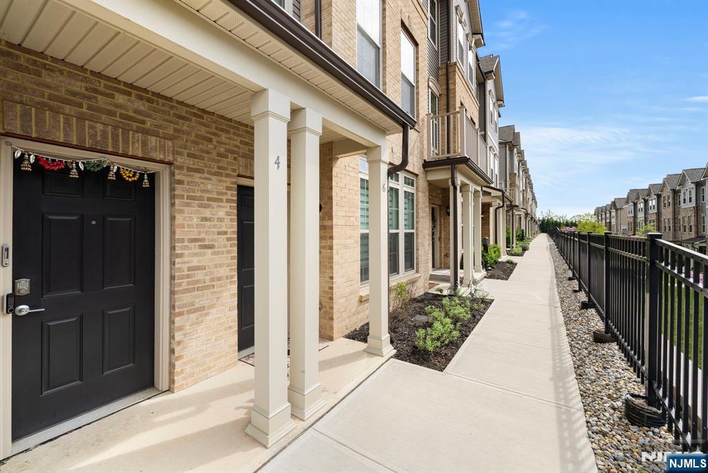 4 Arnold Drive