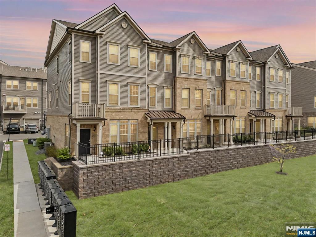 4 Arnold Drive