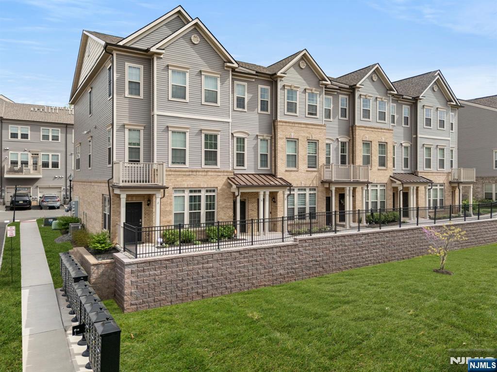 4 Arnold Drive