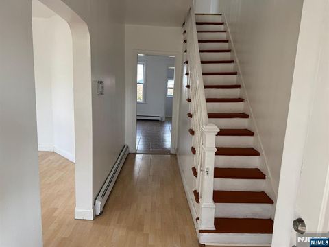 Photo of 293 W Palisade Ave, Englewood, NJ 07631 (MLS # 26001559)