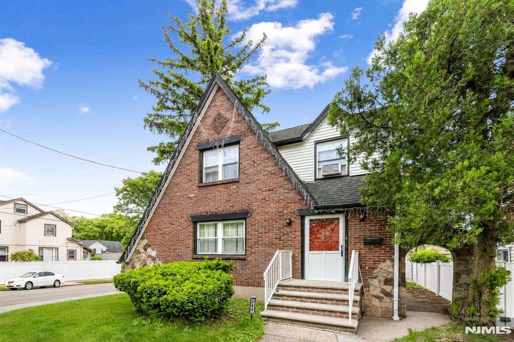 Photo of 384 Woods Road, Teaneck, NJ 07666 (MLS # 26014254)