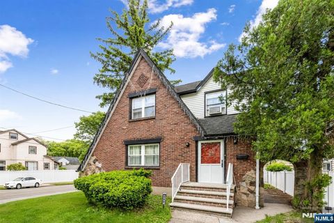 Photo of 384 Woods Road, Teaneck, NJ 07666 (MLS # 26014254)