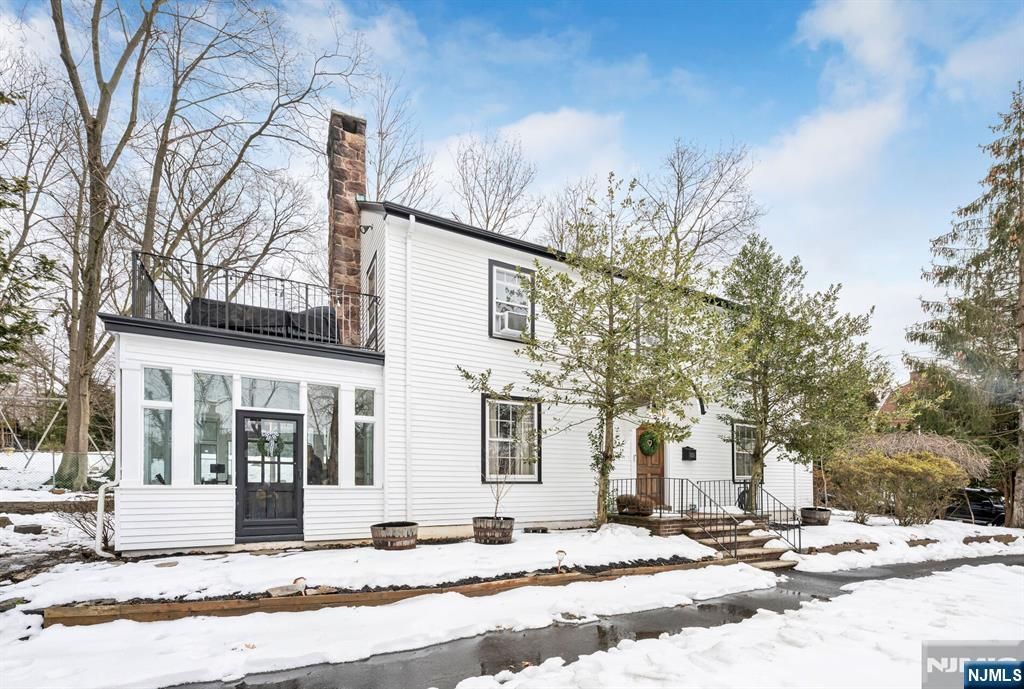 Photo of 215 Brinckerhoff Court, Englewood, NJ 07631 (MLS # 26005058)