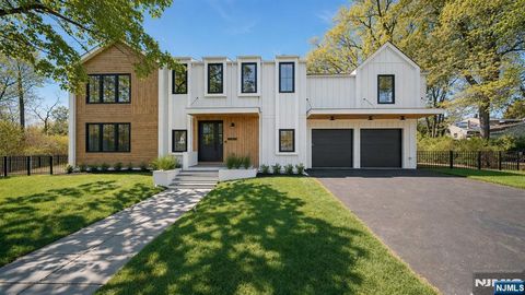 23 Cherry Court Cresskill NJ 07626