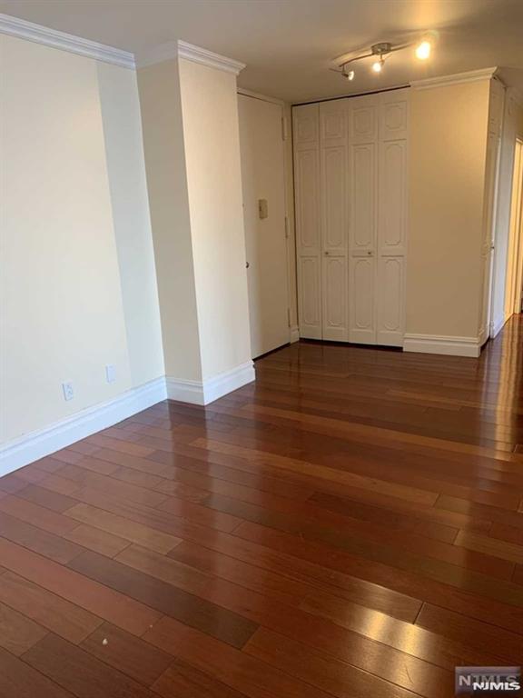 200 Winston Drive C2611
