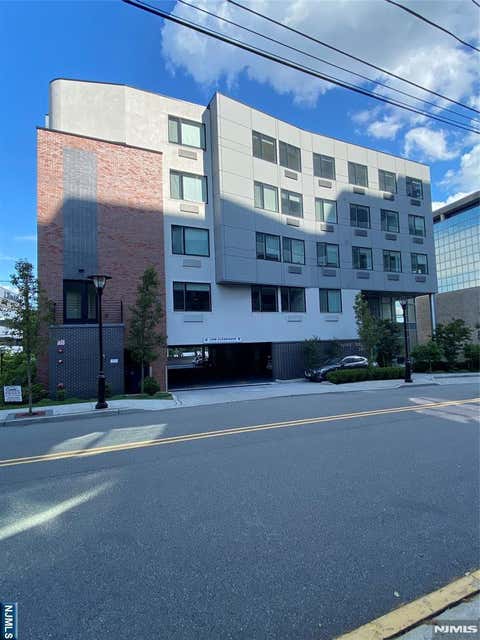 Photo of 2150 N Central Rd #411, Fort Lee, NJ 07024 (MLS # 26024756)
