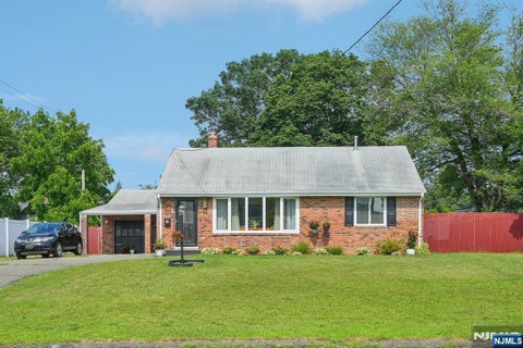 Photo of 20 Leonard Terrace, Wayne, NJ 07470 (MLS # 26032871)