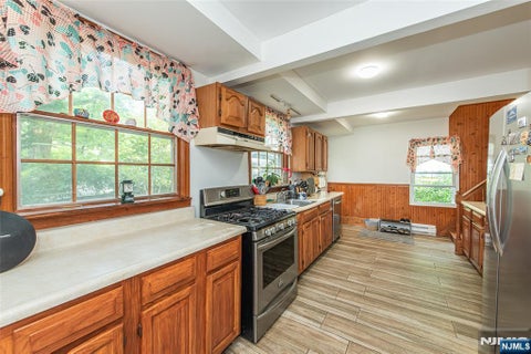 Photo of 19 Skyland Avenue, Wanaque, NJ 07420 (MLS # 26034478)