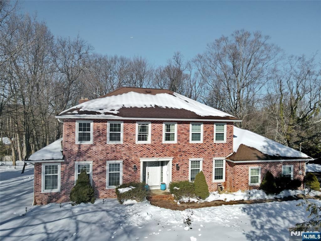 Photo of 319 Roseland Avenue, Essex Fells, NJ 07021 (MLS # 26004454)