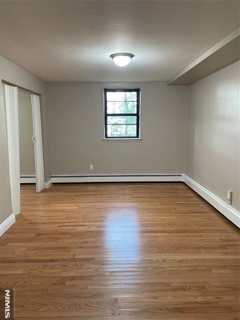 Photo of 230 Anderson Ave #1B, Fairview, NJ 07022 (MLS # 25012779)
