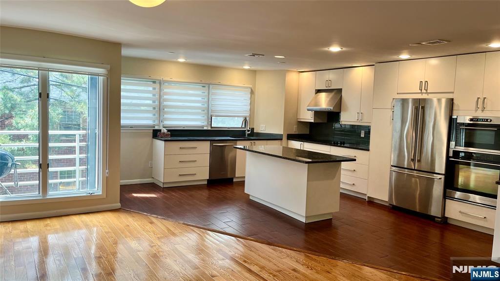 1275 Anderson Avenue A4