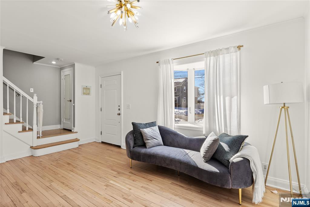 132 Cresthill Avenue