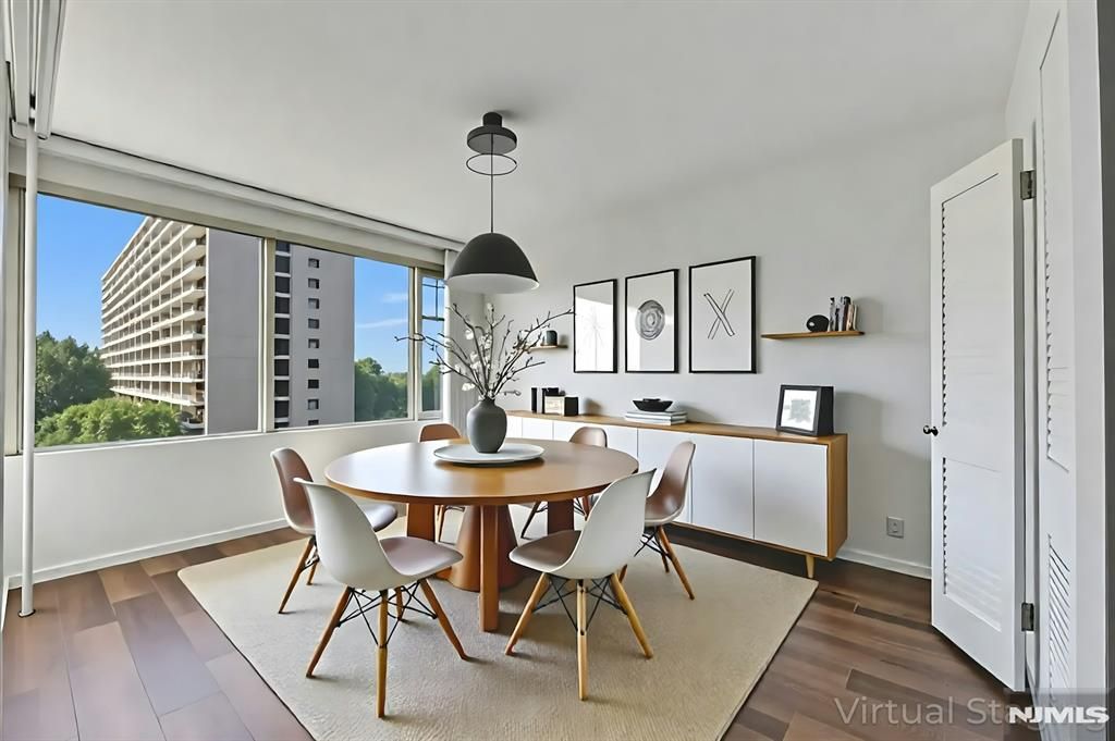 Photo of 5 Horizon Road #503, Fort Lee, NJ 07024 (MLS # 25027560)