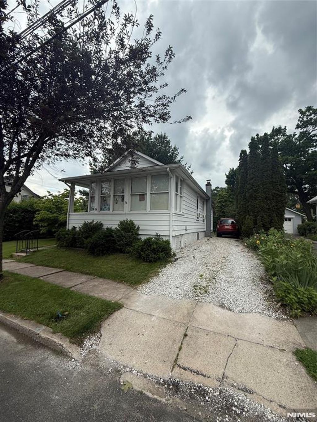 Photo of 14 Heights Avenue, Fair Lawn, NJ 07410 (MLS # 26001859)