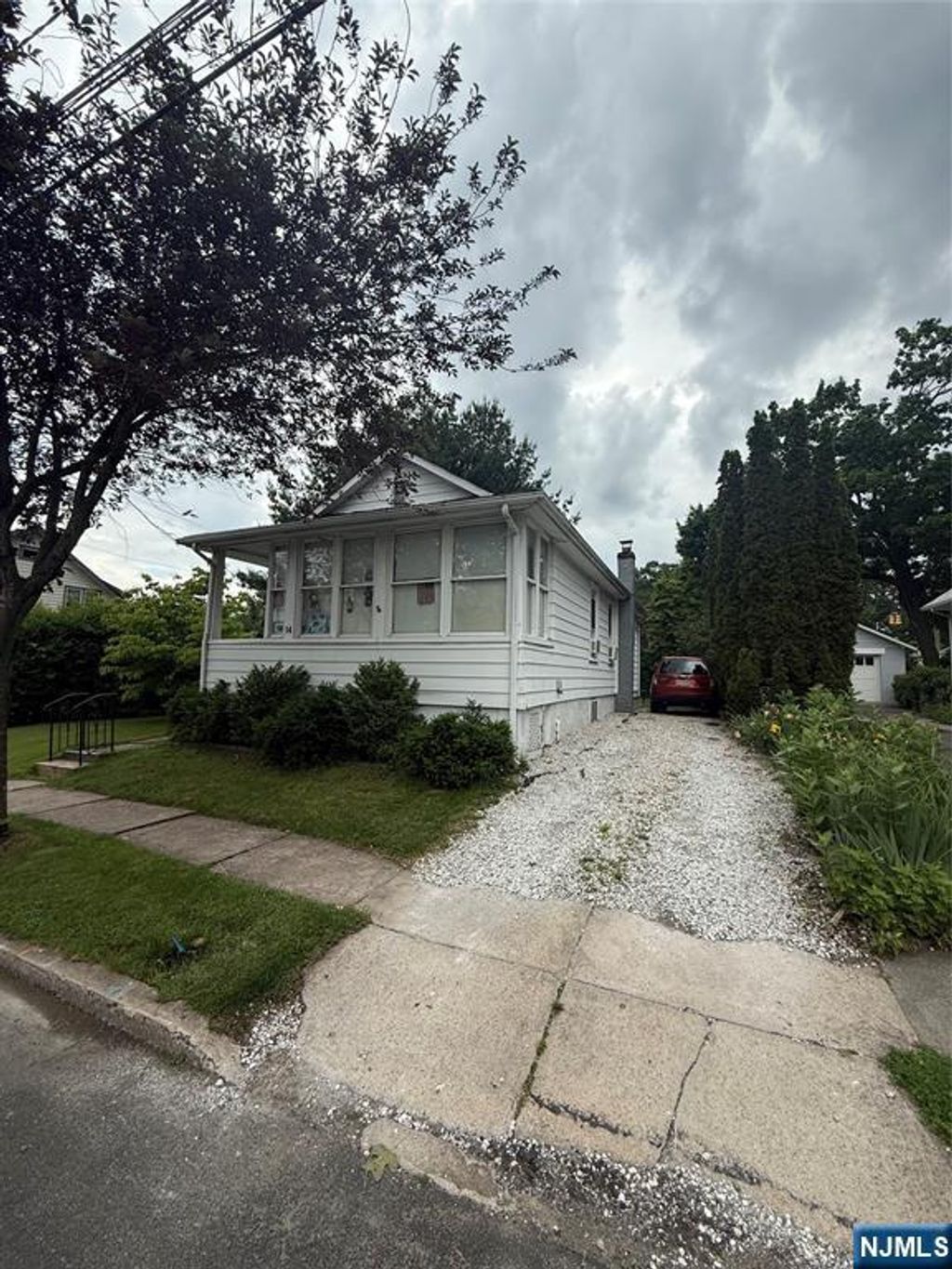 Photo of 14 Heights Avenue, Fair Lawn, NJ 07410 (MLS # 26001859)