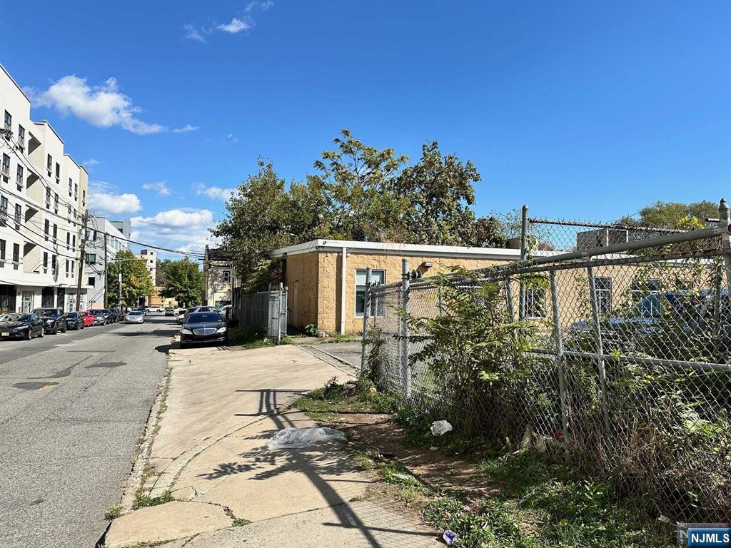 70 - 96 Levine Street