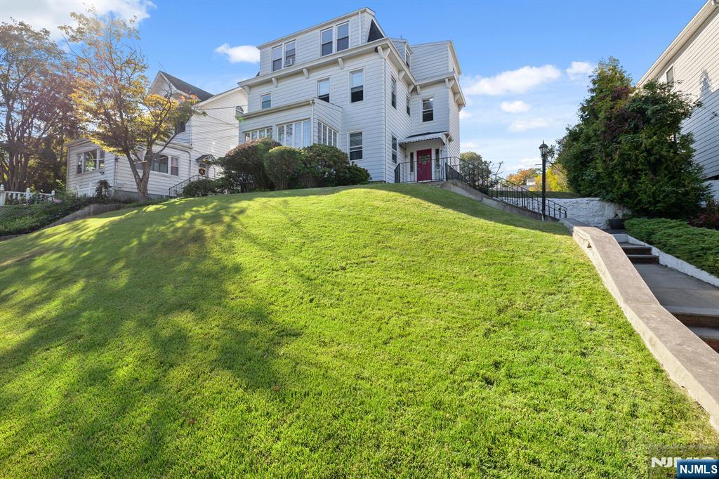 114 Orient Way