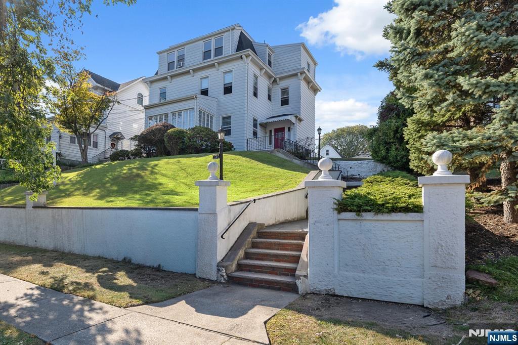 114 Orient Way