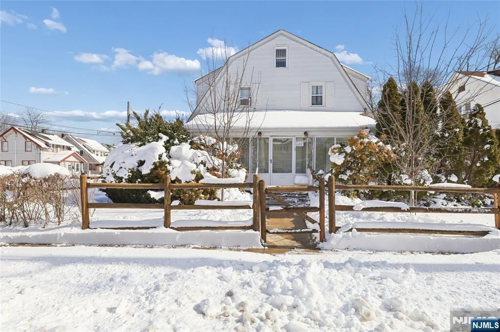 Photo of 185 Park Avenue, Passaic, NJ 07055 (MLS # 26006255)