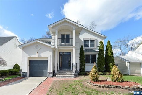 Photo of 3013 High Street, Fair Lawn, NJ 07410 (MLS # 26018454)