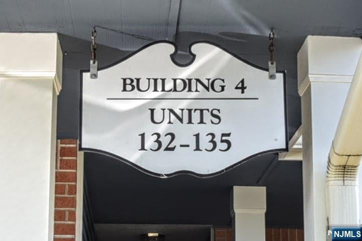 133 Surrey Court
