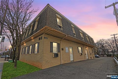 11 W Passaic Street 8 Rochelle Park NJ 07662