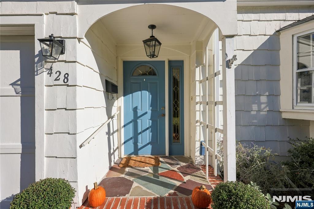 428 Oxford Court
