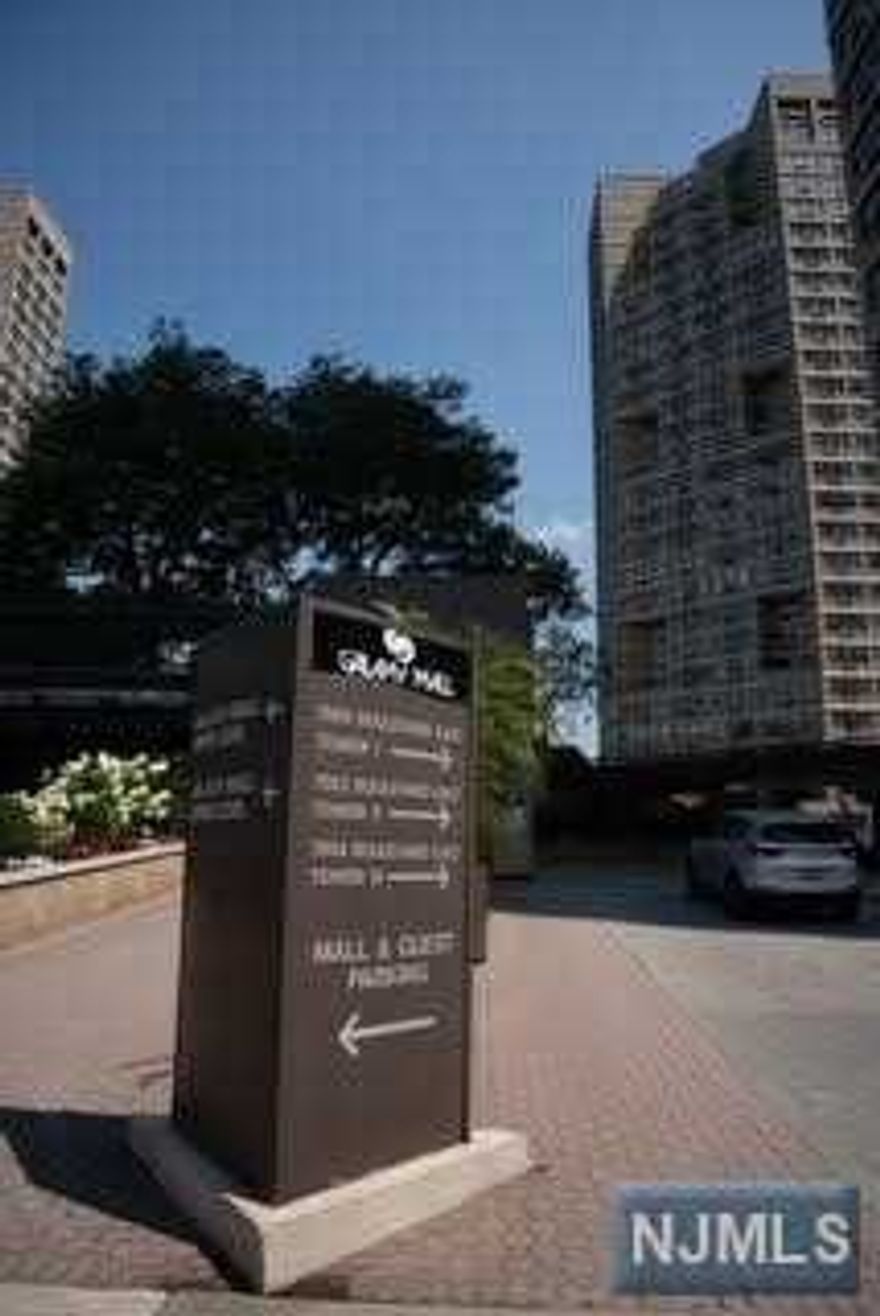 NEATLY RENOVATED AND NEWLY PAINTED SUNNY AND BRIGHT UNIT WITH PARTIAL SOUTH RIVER VIEW OF NYC. VERY CONVENIENT TRANSPORTATION TO NYC AND CLOSE TO SHOPPING AREA, PARKS, RESTAURANTS ETC. RENT INCLUDES UTILITY EXCEPT CABLE, PARKING, AND KEY FOB. FRIENDLY 24HR DOORMAN AND LAUNDRY ONSITE. YOU CAN ALSO ENJOY LOTS AMENNITIES THE GALAXY PROVIDES.