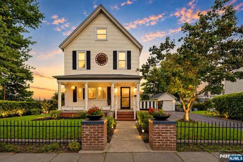 Photo of 75 Mountain Way, Rutherford, NJ 07070 (MLS # 26026107)