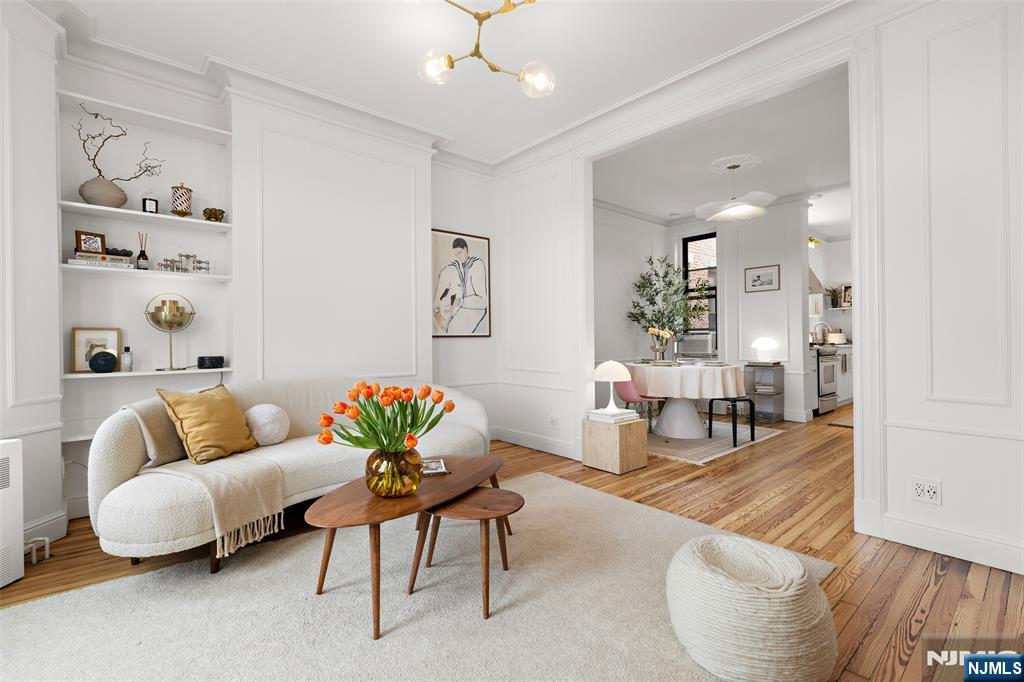 1110 Park Avenue 5L