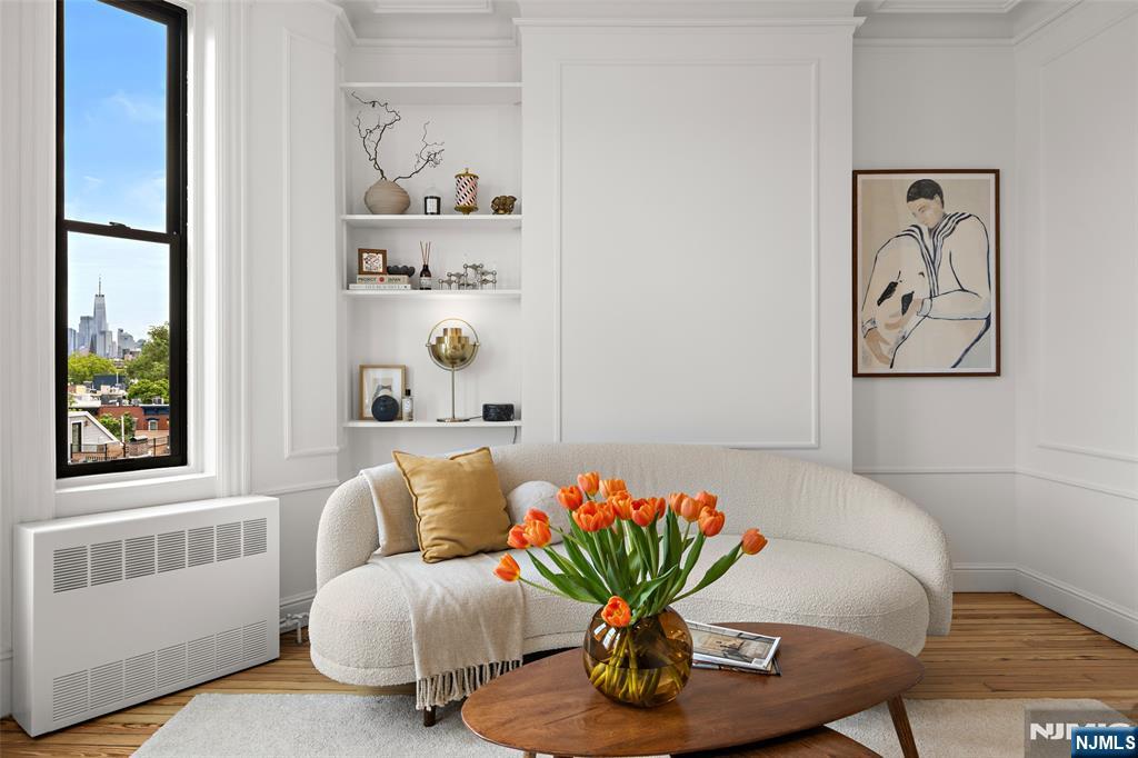 1110 Park Avenue 5L