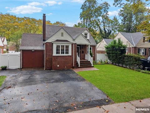 Photo of 1667 Ardsley Court, Teaneck, NJ 07666 (MLS # 25040652)