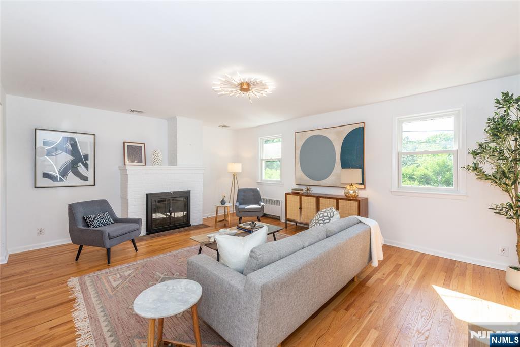 110 Woodlawn Avenue