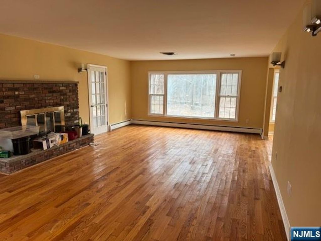 Photo of 558 Westbrook Road, Ringwood, NJ 07456 (MLS # 26009897)