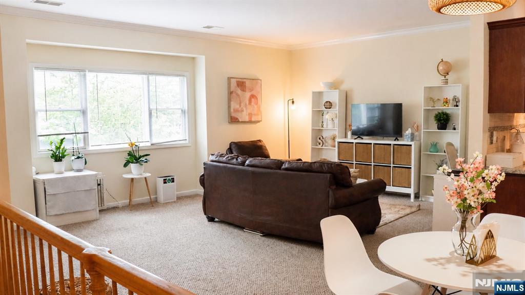 485 Saddle River Road 18