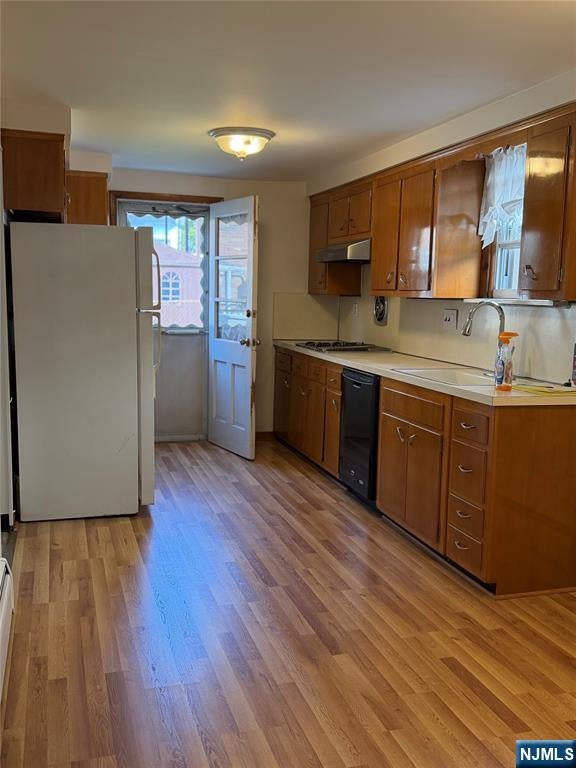 225 Front Street Ground Floor