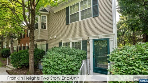 Photo of 2119 Gunston Court, Mahwah, NJ 07430 (MLS # 26028570)