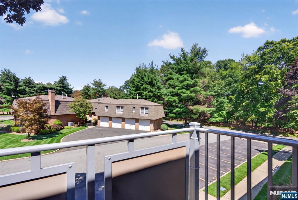 271 Collignon Way 4B
