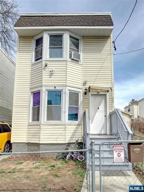 301 Nye Avenue, Irvington, NJ 07111 - MLS#: 25009890