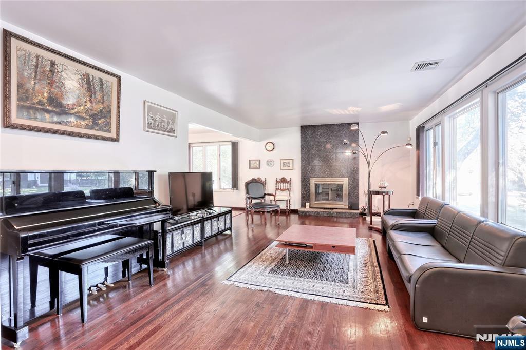 45 Demarest Avenue