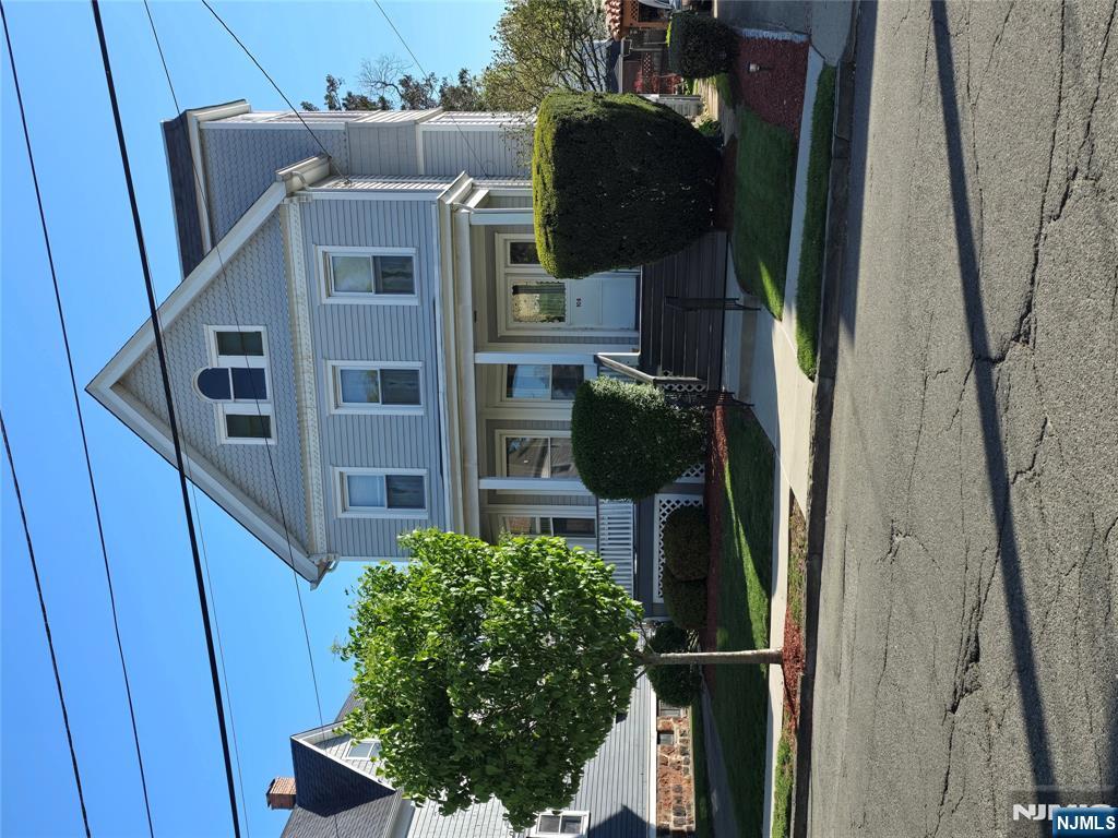 Property for Sale at 108 Stewart Avenue, Kearny, New Jersey - Bedrooms: 5 
Bathrooms: 2 
Rooms: 10  - $525,000