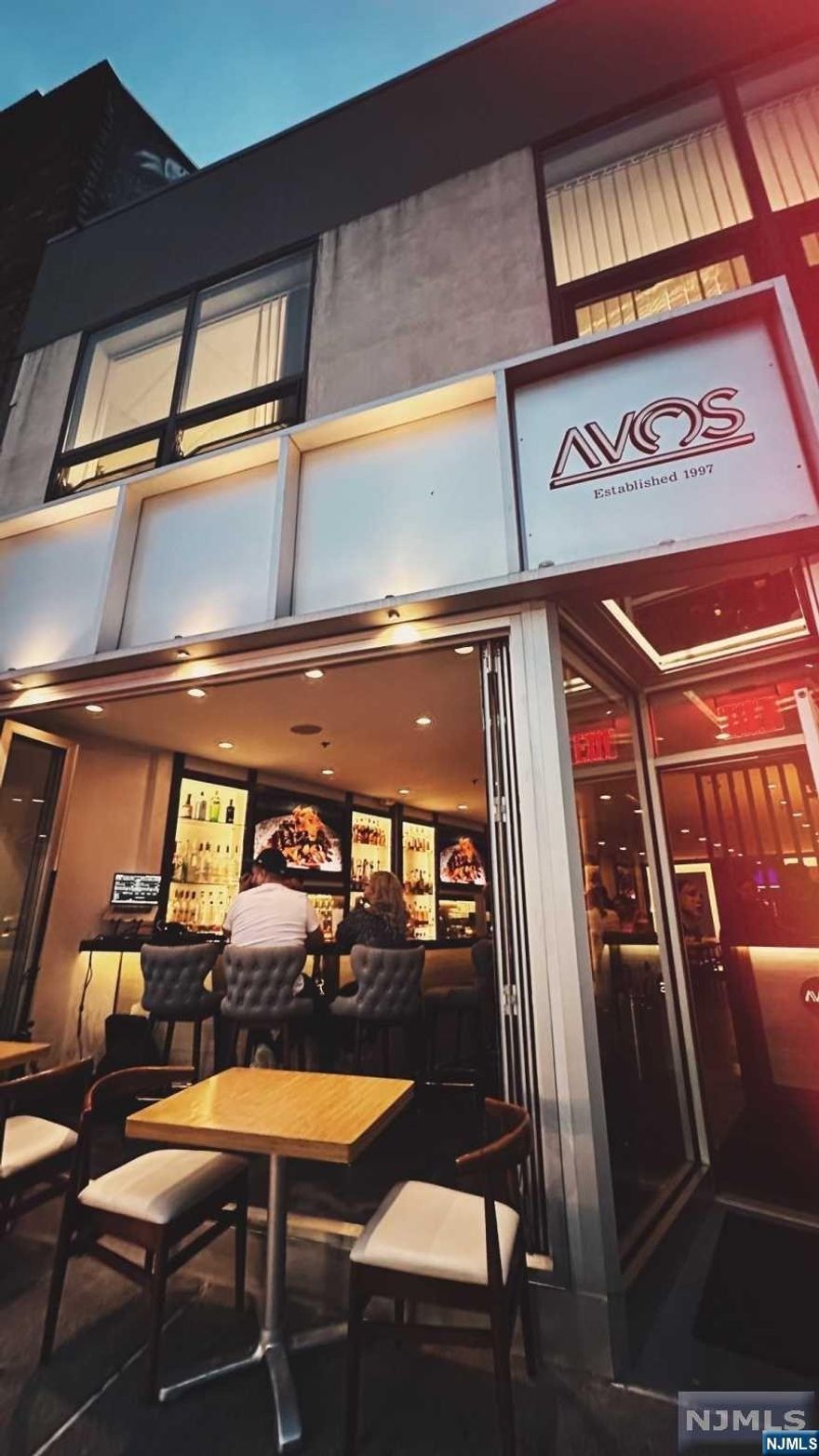 Well established and maintained Full-Service Restaurant & Bar in the center of town. Sale includes all furniture and fixtures. LIQUOR LICENSE IS INCLUDED in sale. Meticulously designed and equipped. Approx 40+ seating and bar seating for up to 15 guests. Below market, attractive lease rate. Plenty of parking in municipal lot nearby. This restaurant is truly Turn key! Perfect for a new concept or second location business. The 2nd floor office space is available for lease separately. Serious inquiries only, CALL or TXT agent for more details