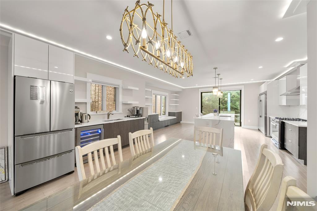 30 Henry Avenue A